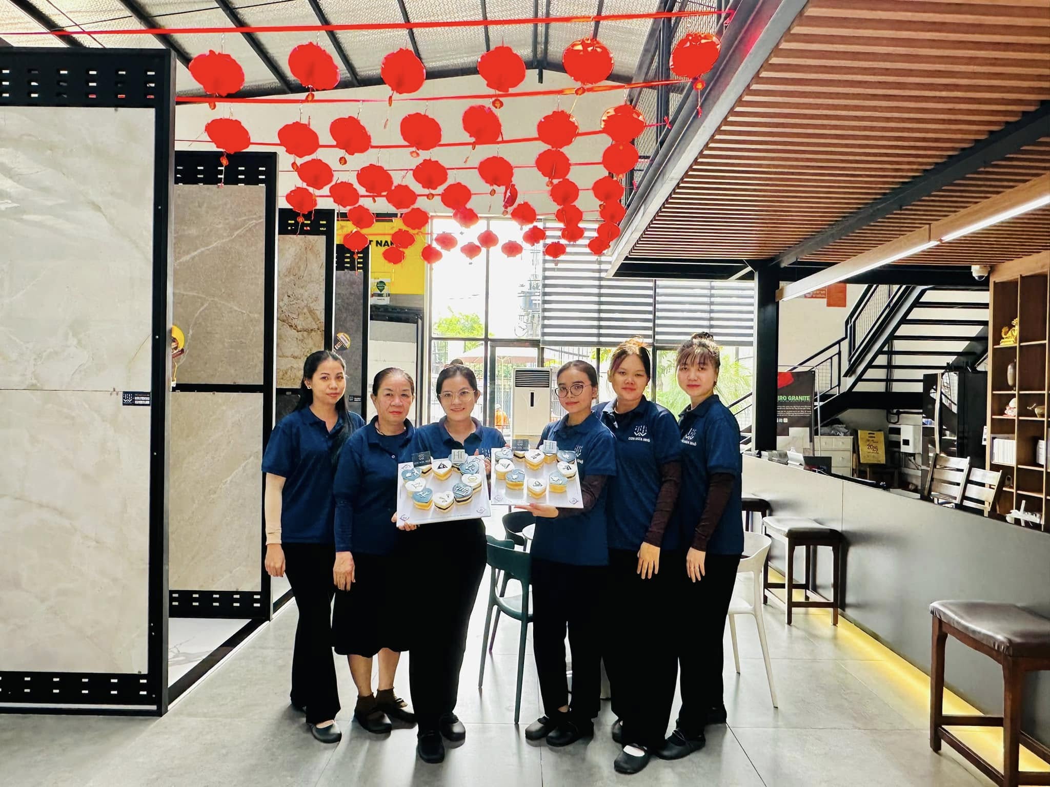 Xem Ảnh Lớn