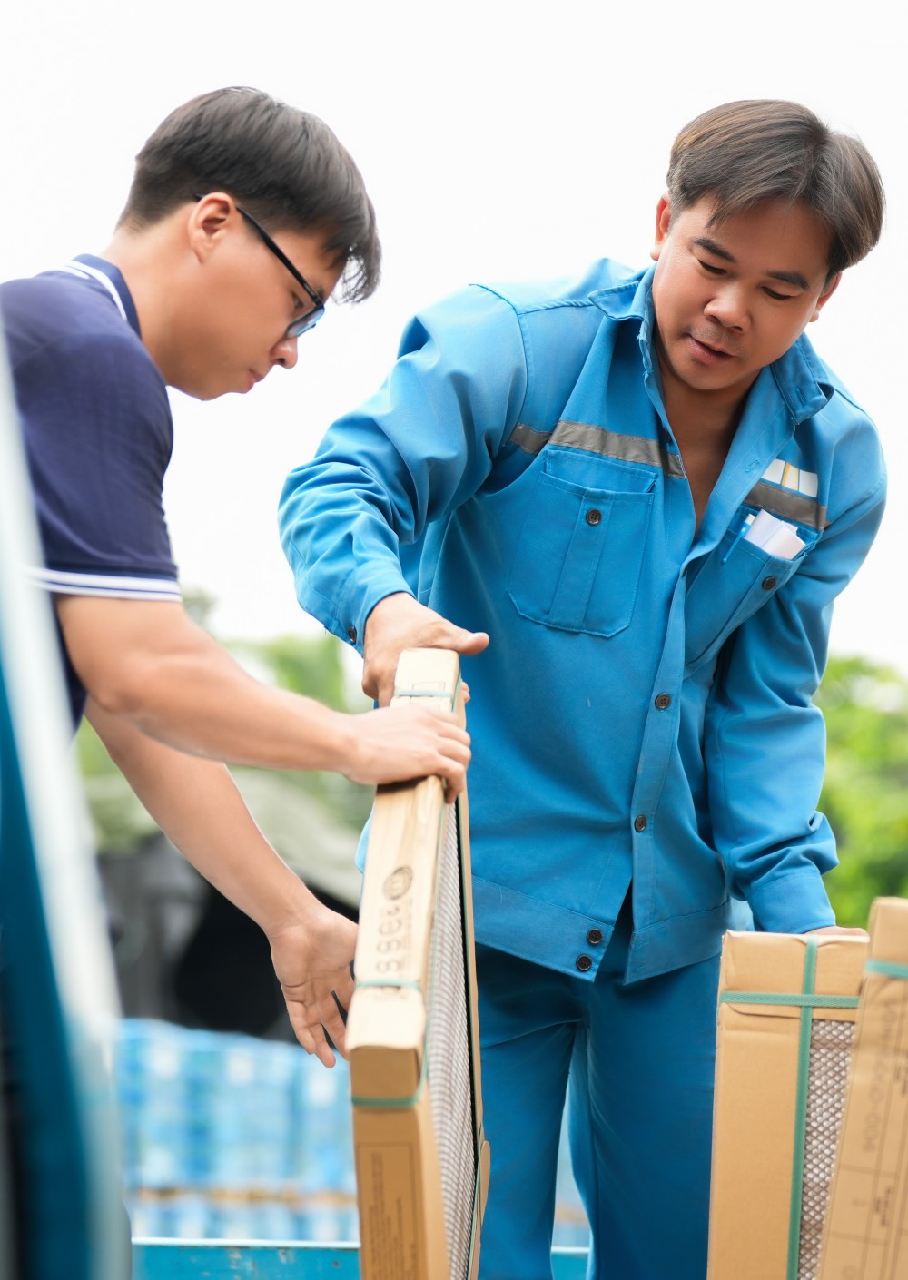 VẬN CHUYỂN TẬN NƠI